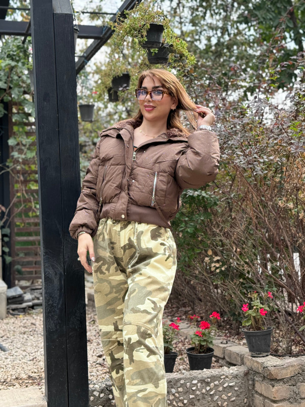 کاپشن ۴۰۵۶۷